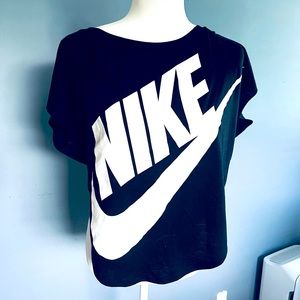 Nike logo tee